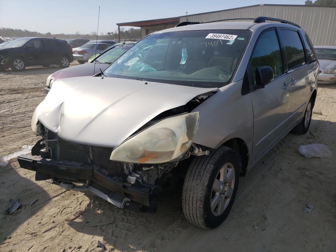 Photo 2 from auction – 2004 TOYOTA SIENNA with VIN 5TDZA23C44S178258