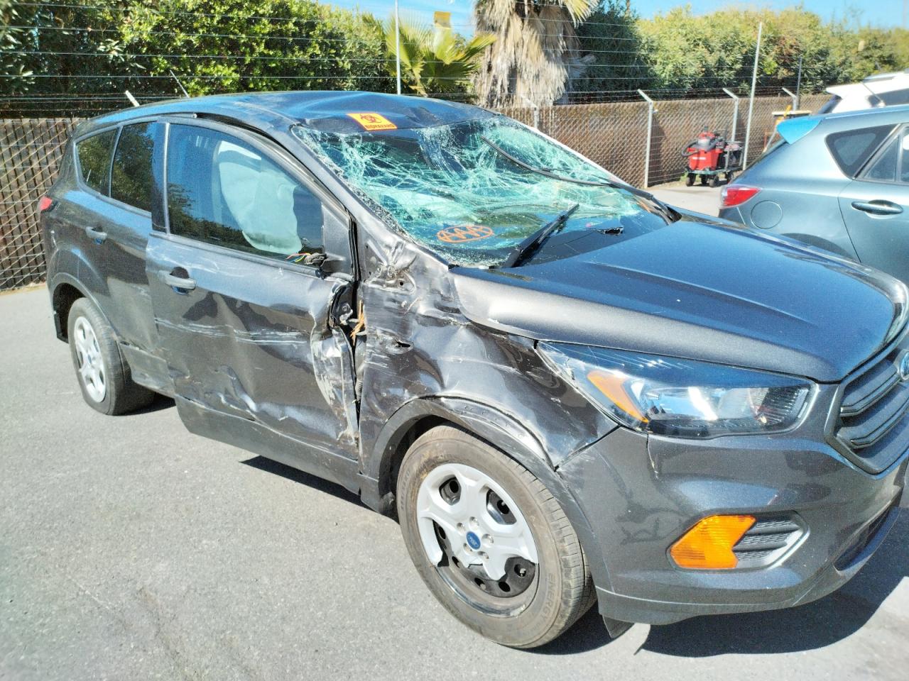 Photo 9 from auction – 2018 FORD ESCAPE S with VIN 1FMCU0F70JUC60488