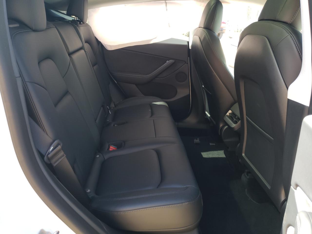 Photo 6 from auction – 2021 TESLA MODEL Y with VIN 5YJYGDEE8MF280543
