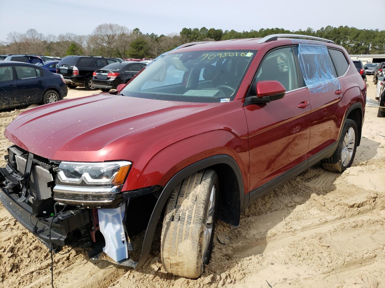Photo 2 from auction – 2019 VOLKSWAGEN ATLAS with VIN 1V2UR2CA3KC538151
