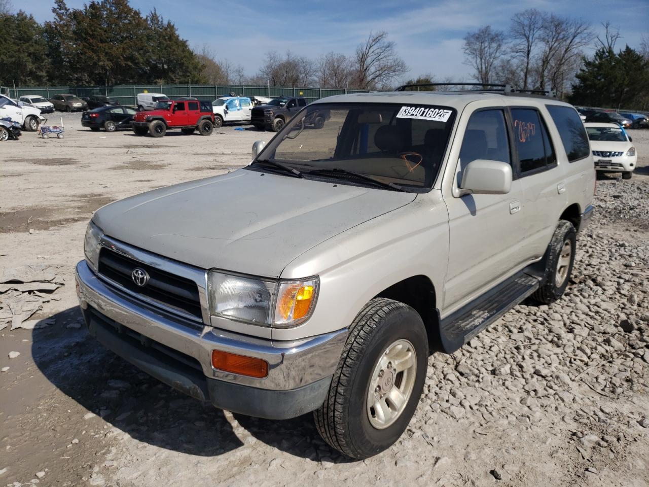 Photo 2 from auction – 1996 TOYOTA 4RUNNER SR with VIN JT3GN86R2T0005469