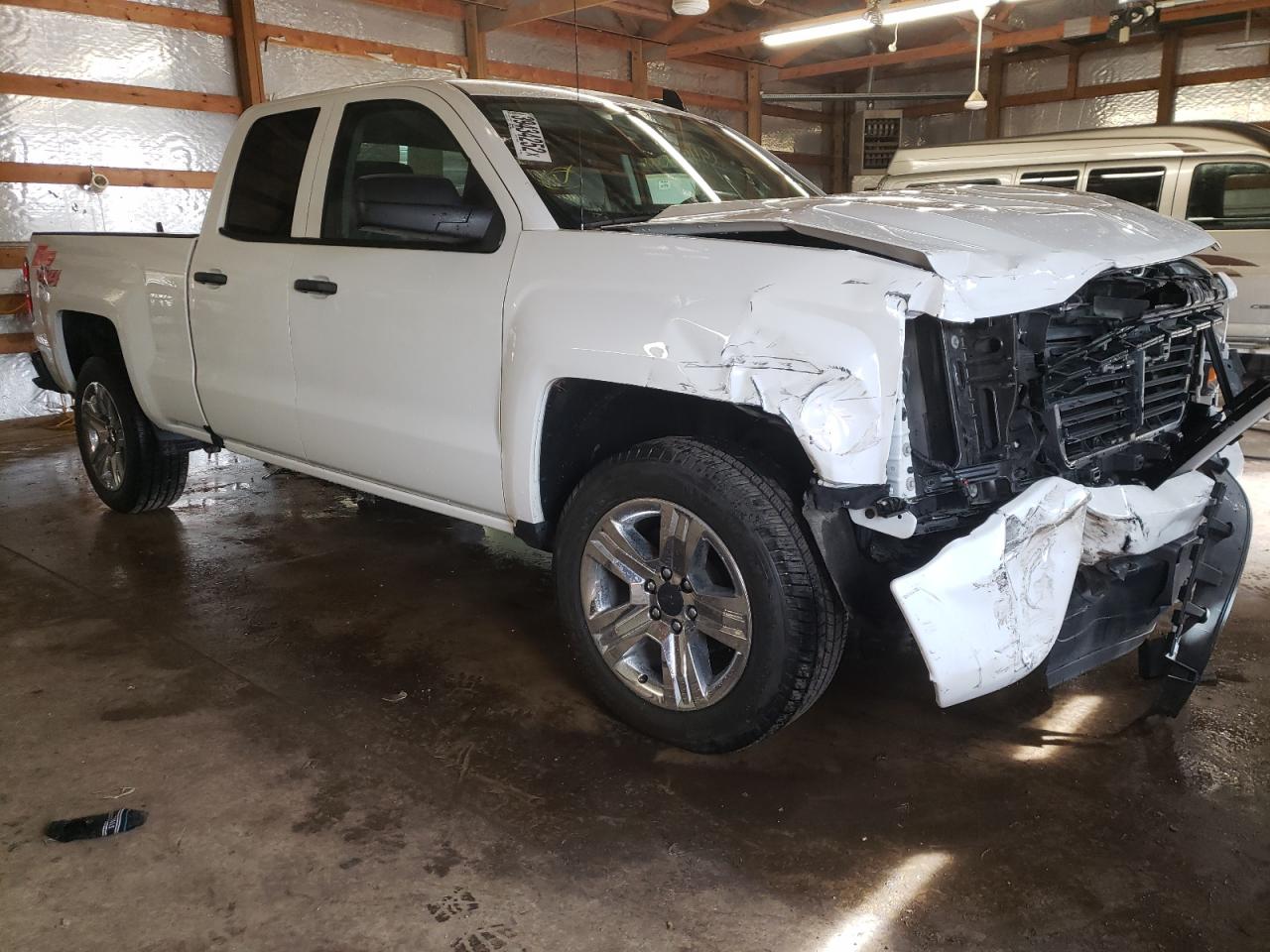 CHEVROLET SILVERADO 2018 with VIN 1GCVKPEC0JZ202068 - Photo from auction