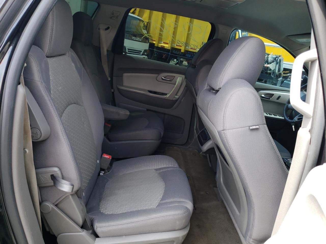 Photo 6 from auction – 2011 CHEVROLET TRAVERSE L with VIN 1GNKRGED6BJ264797