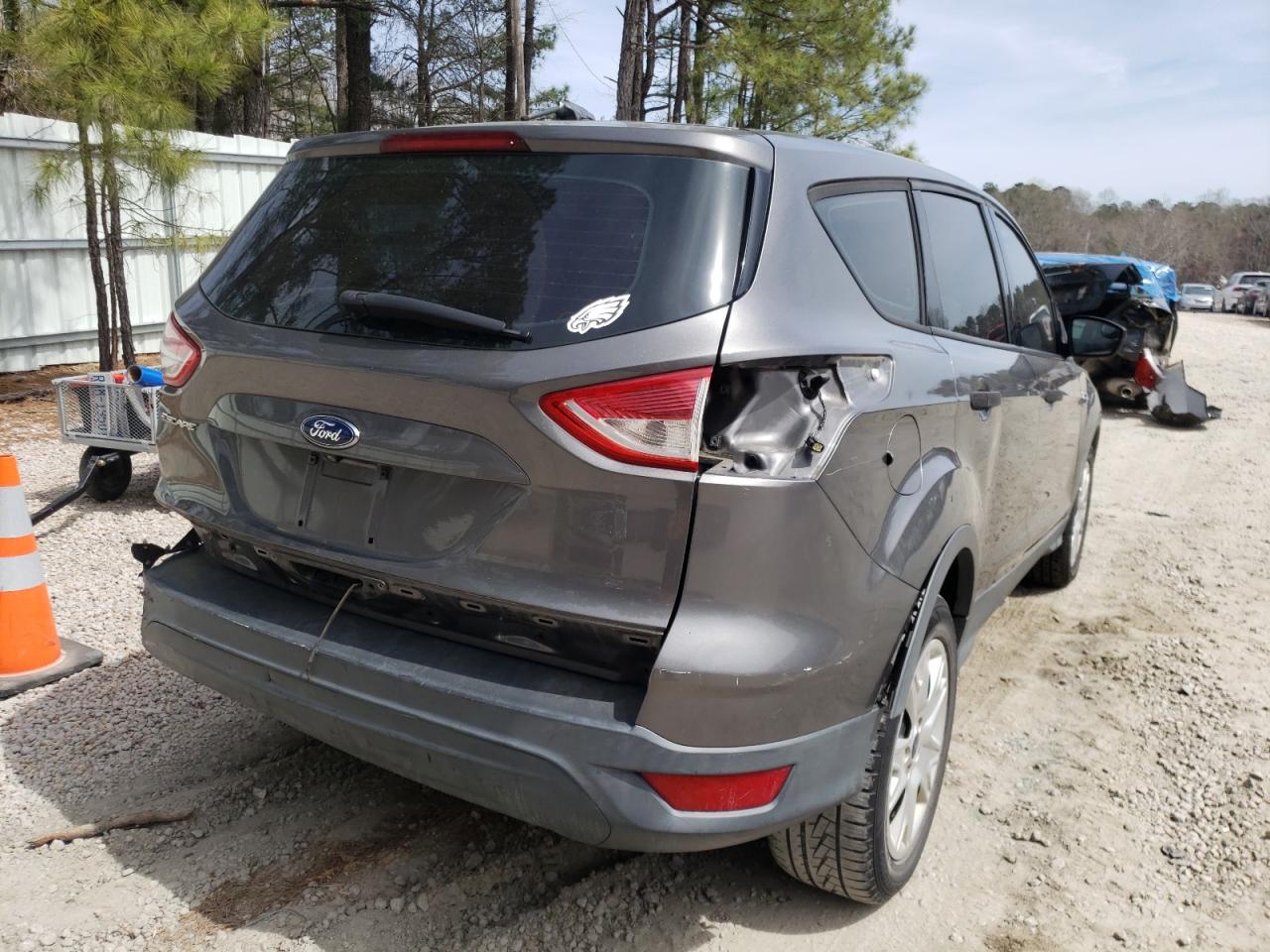 Photo 4 from auction – 2014 FORD ESCAPE S with VIN 1FMCU0F7XEUA11024