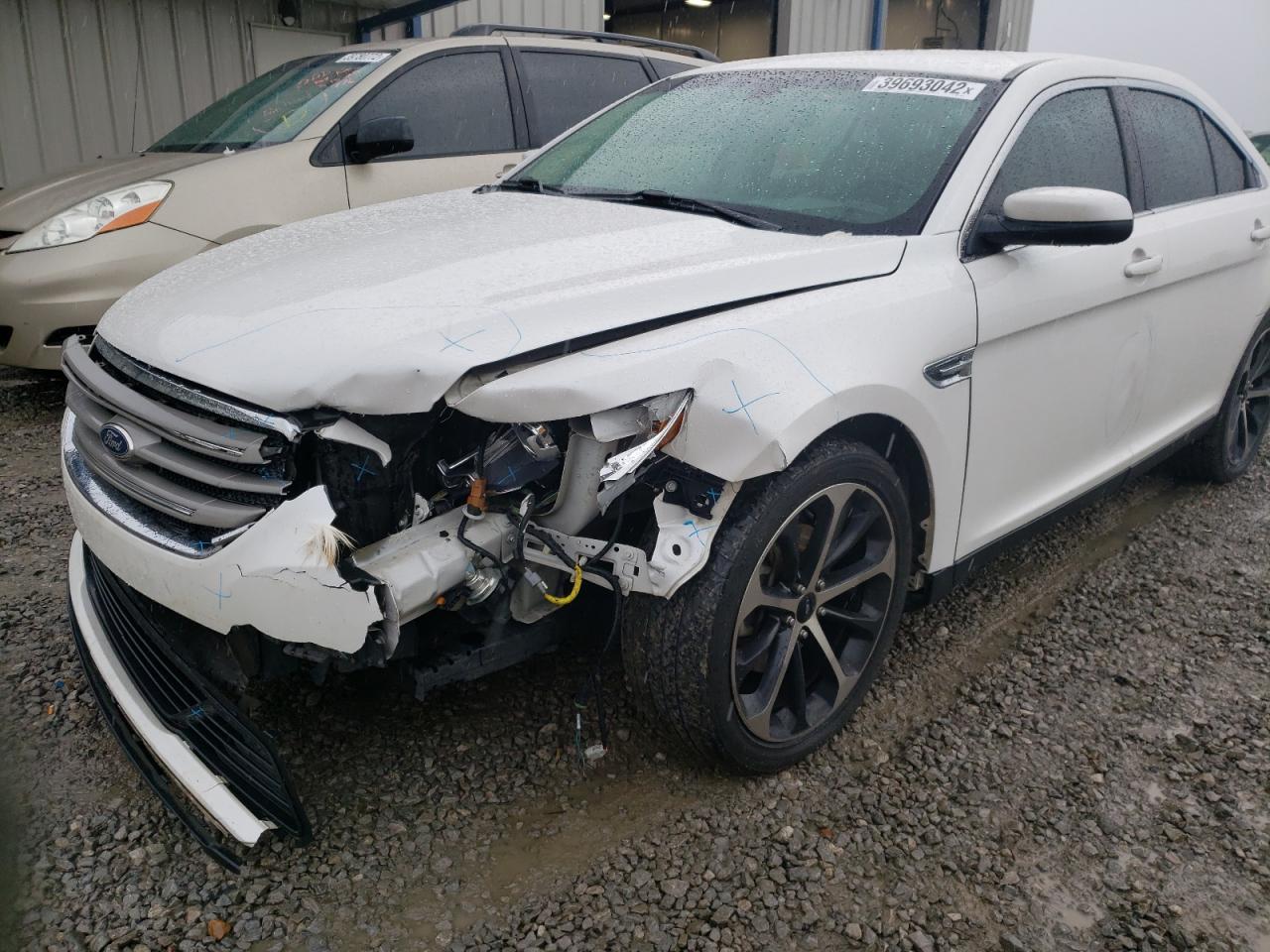 Photo 9 from auction – 2014 FORD TAURUS SEL with VIN 1FAHP2E8XEG107991
