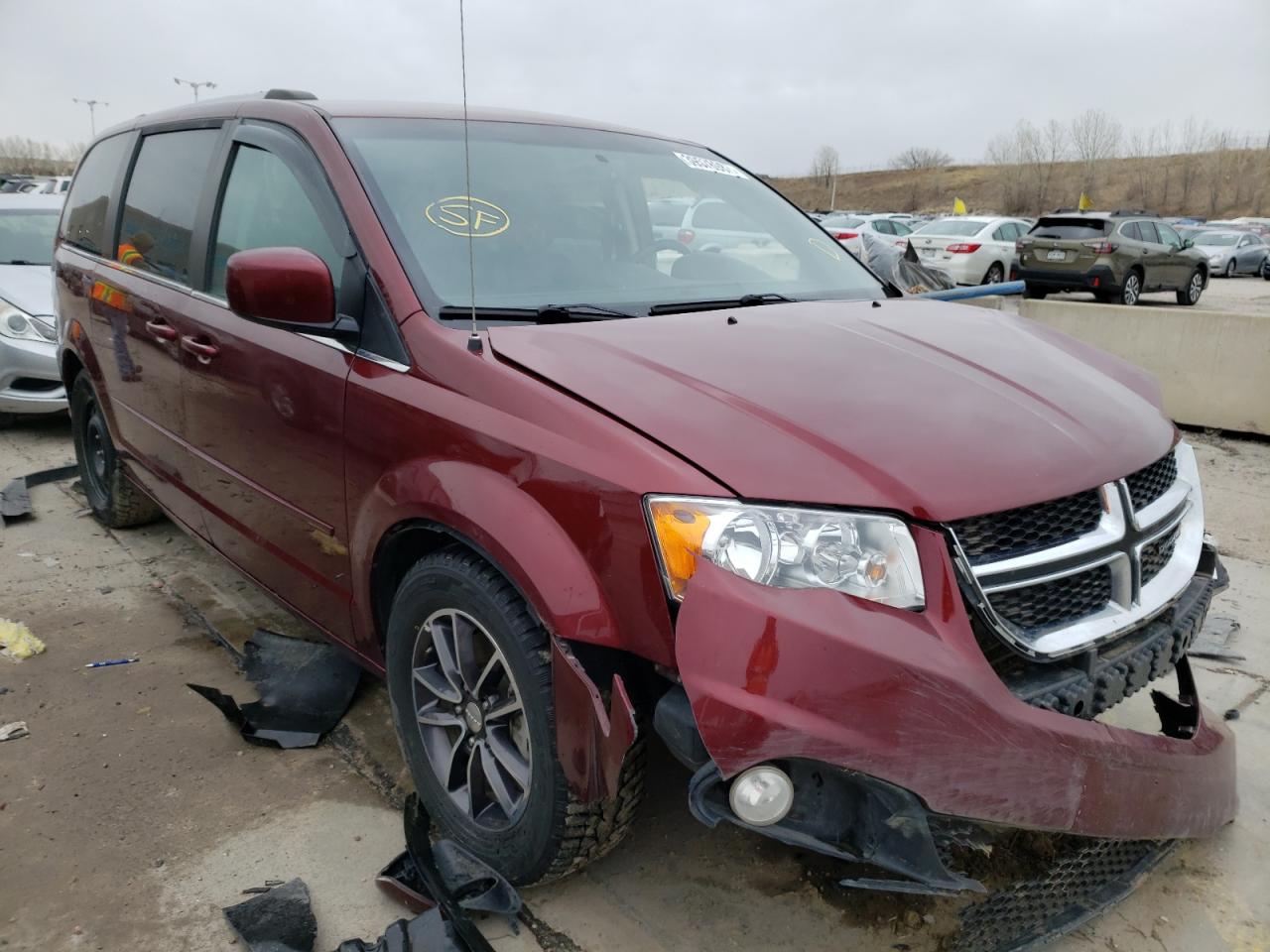 DODGE GRAND CARA 2017 with VIN 2C4RDGCG2HR672379 - Photo from auction