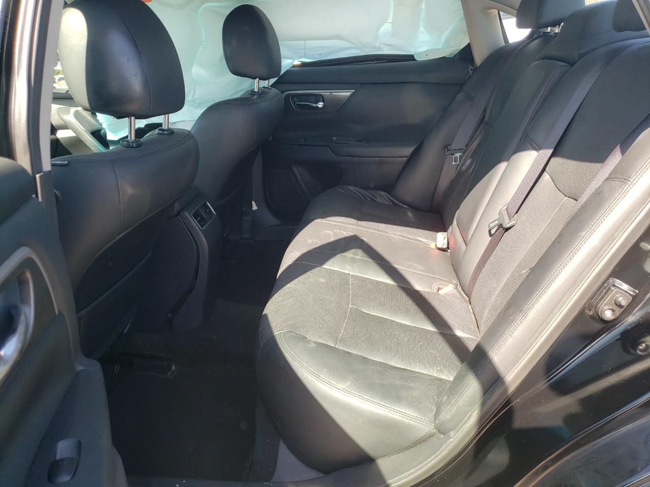 Photo 6 from auction – 2015 NISSAN ALTIMA 2.5 with VIN 1N4AL3AP2FN367377