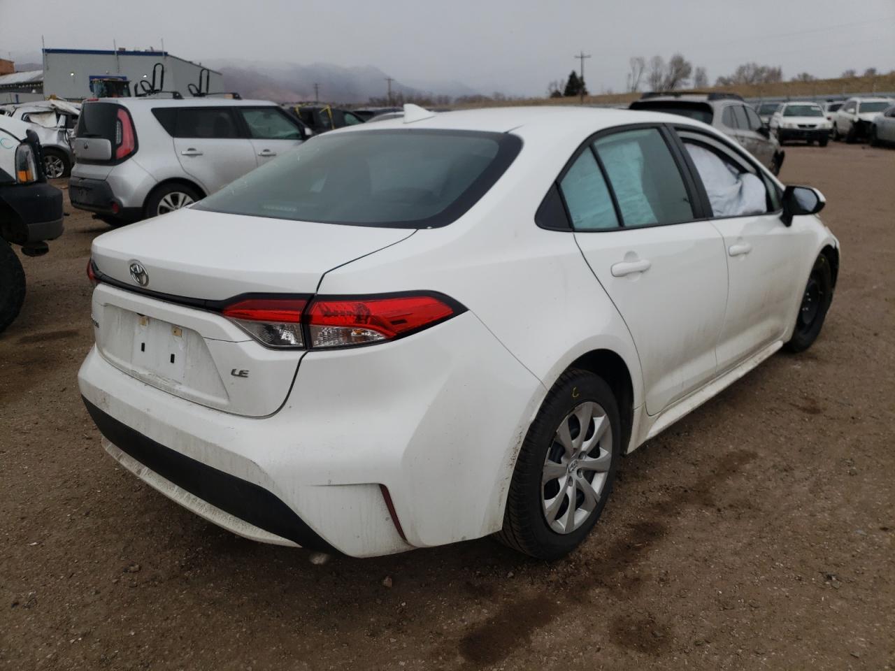 Photo 4 from auction – 2020 TOYOTA COROLLA LE with VIN 5YFEPRAE7LP120713