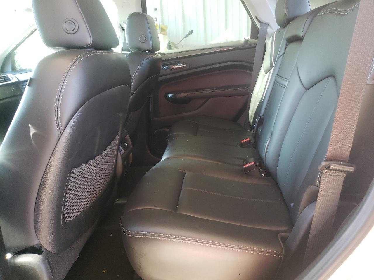 صورة رقم 6 من المزاد - 2014 CADILLAC SRX مع VIN 3GYFNAE31ES670817