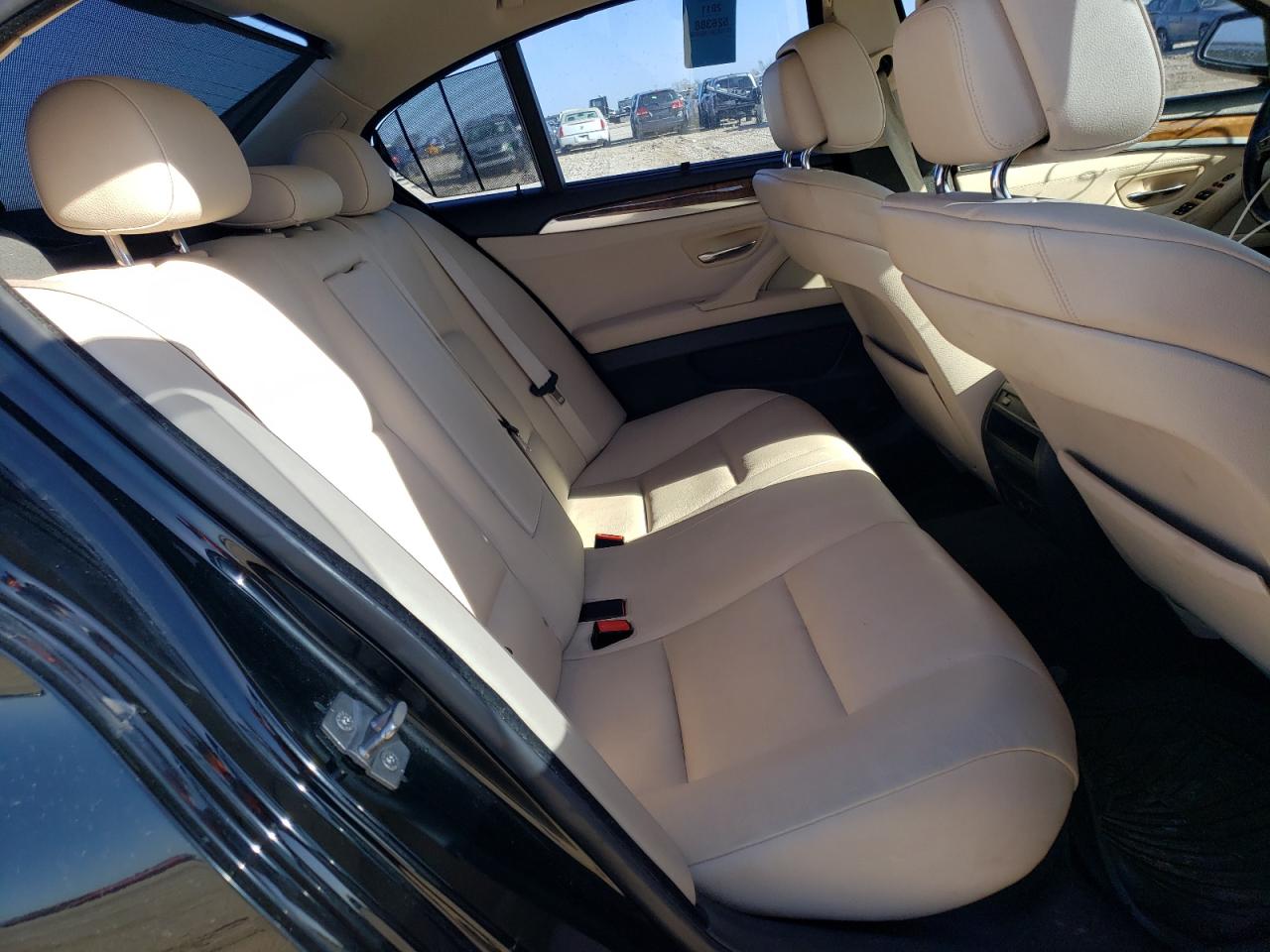 Photo 6 from auction – 2011 BMW 550 I with VIN WBAFR9C51BC618342