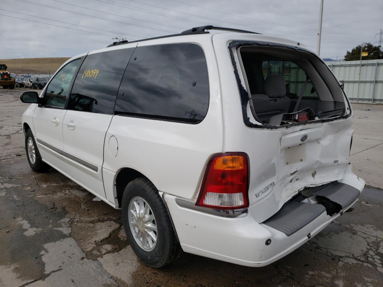 Photo 3 from auction – 2000 FORD WINDSTAR with VIN 2FMZA5247YBB34902