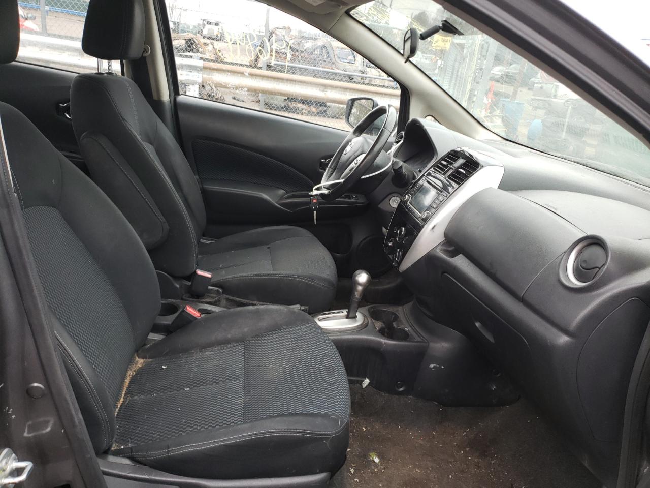 Photo 5 from auction – 2016 NISSAN VERSA NOTE with VIN 3N1CE2CP2GL351141