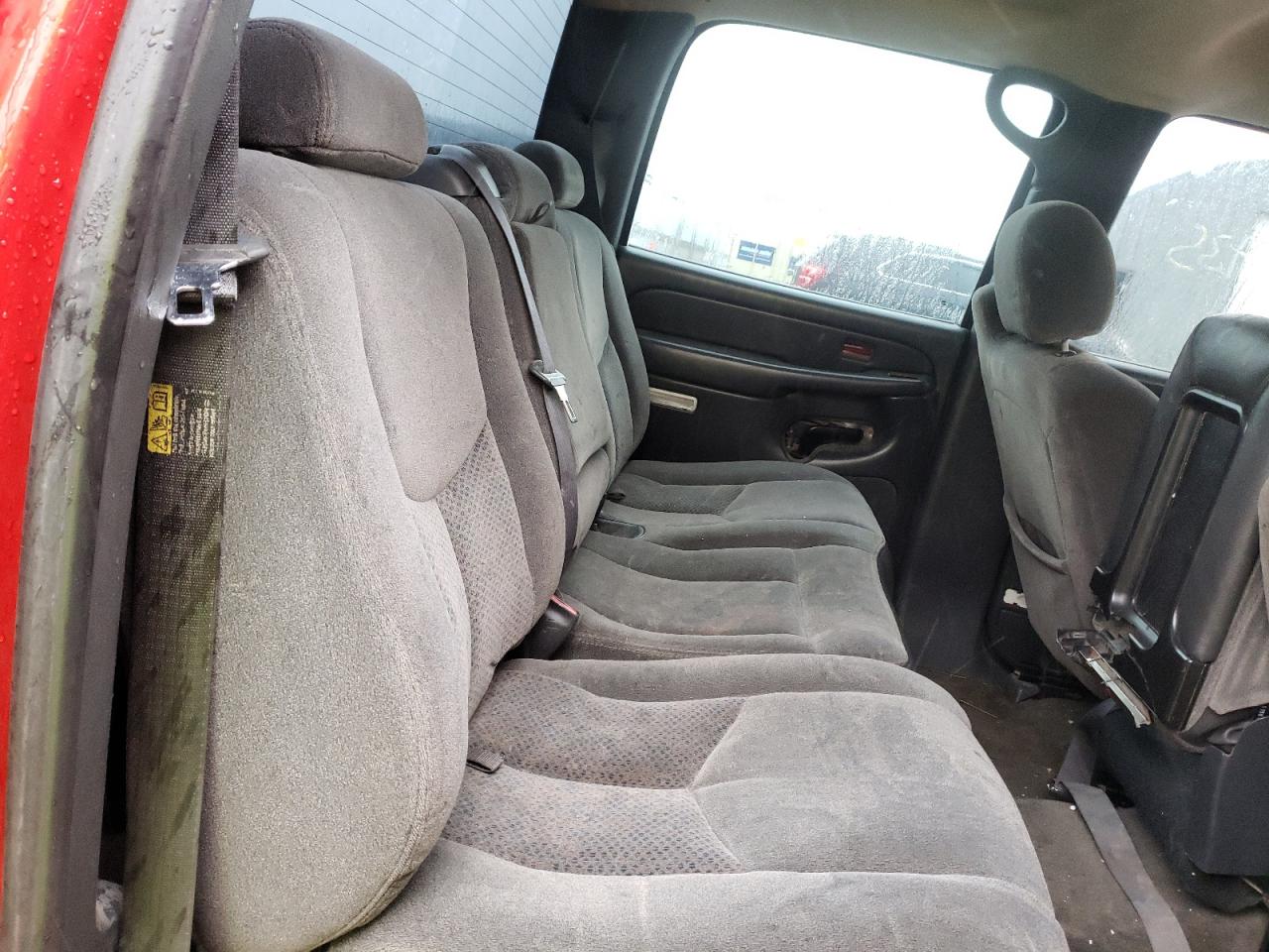 Photo 6 from auction – 2005 CHEVROLET SILVERADO with VIN 2GCEC13T351127197