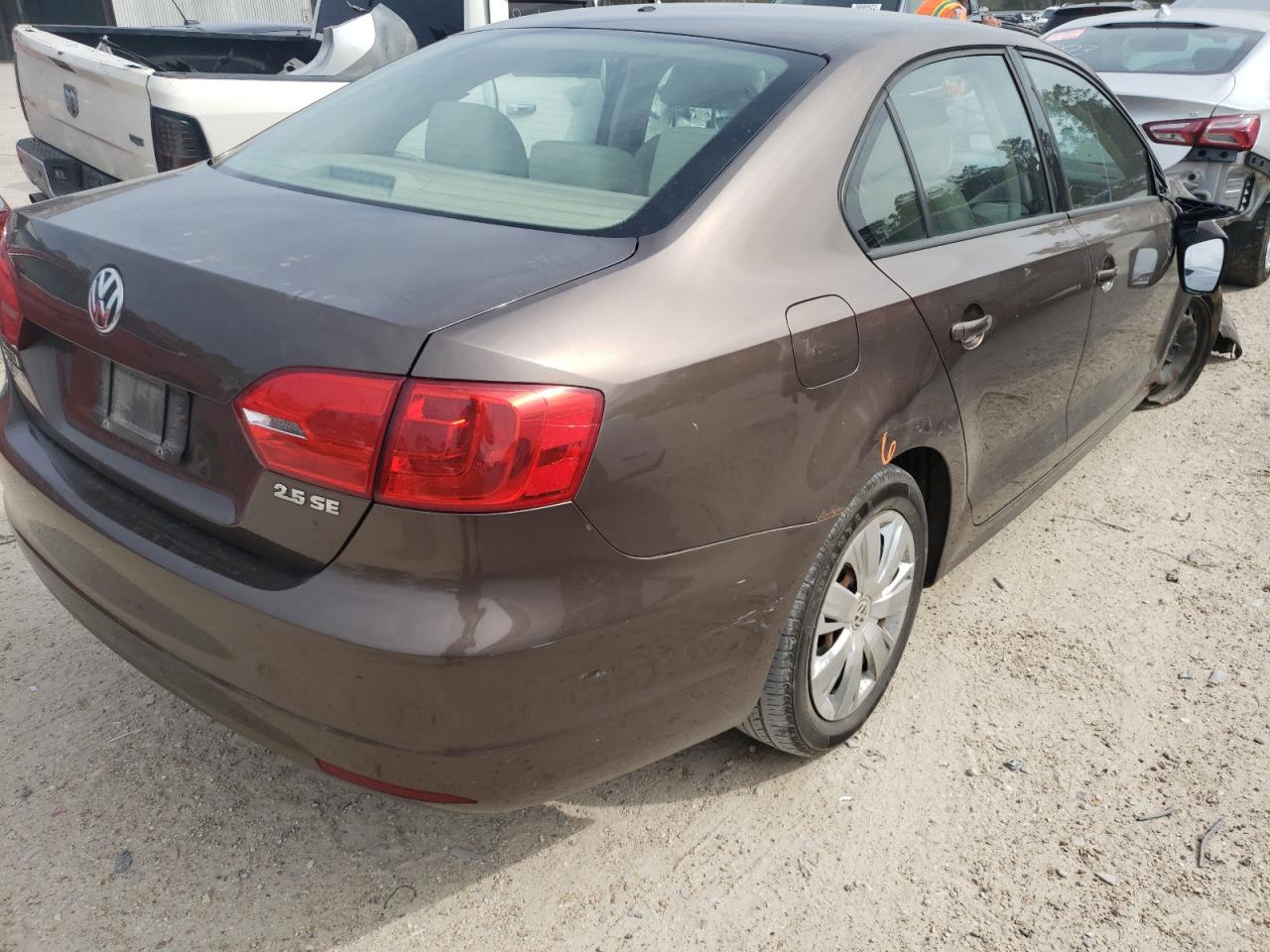 Photo 4 from auction – 2012 VOLKSWAGEN JETTA SE with VIN 3VWBX7AJ5CM306520