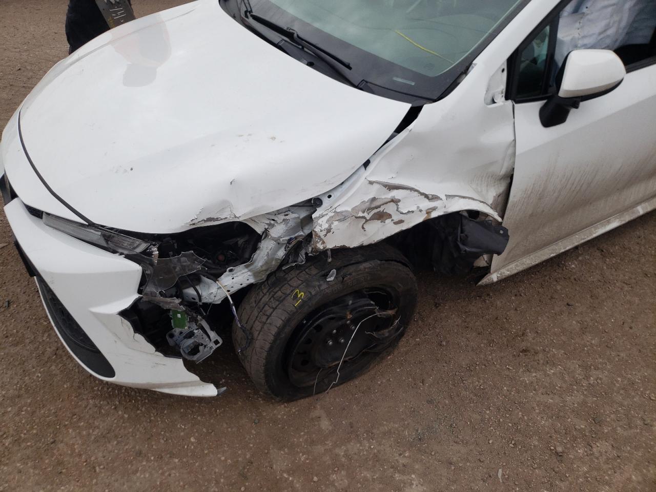Photo 9 from auction – 2020 TOYOTA COROLLA LE with VIN 5YFEPRAE7LP120713