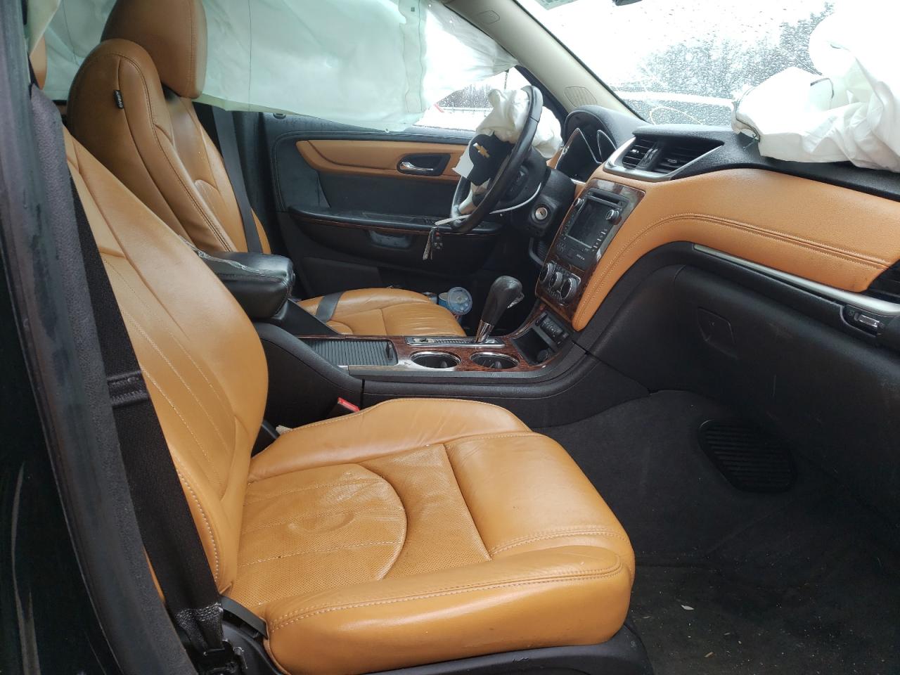 Photo 5 from auction – 2013 CHEVROLET TRAVERSE L with VIN 1GNKRLKDXDJ114949