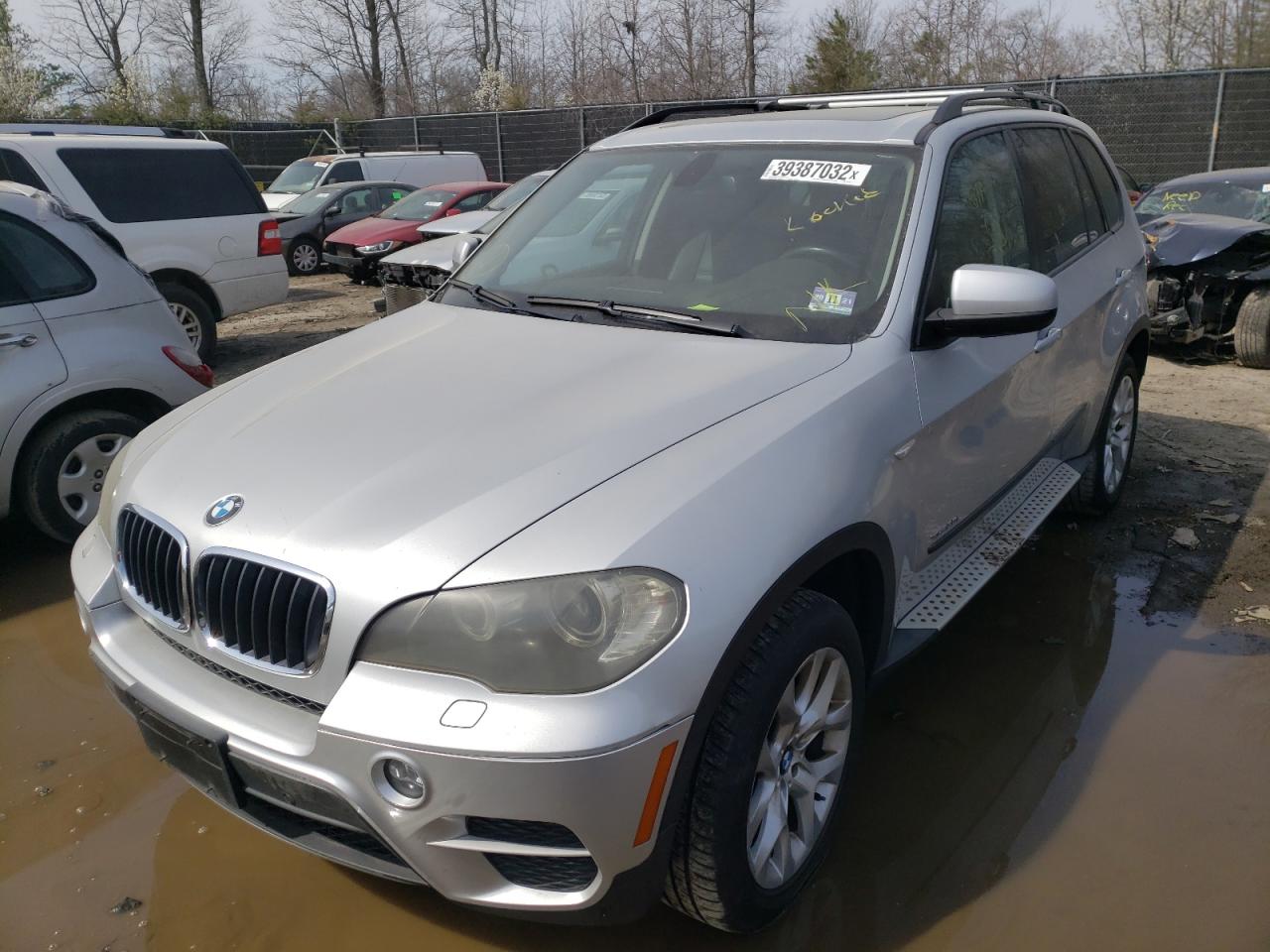 Photo 2 from auction – 2011 BMW X5 XDRIVE3 with VIN 5UXZV4C53BL415496