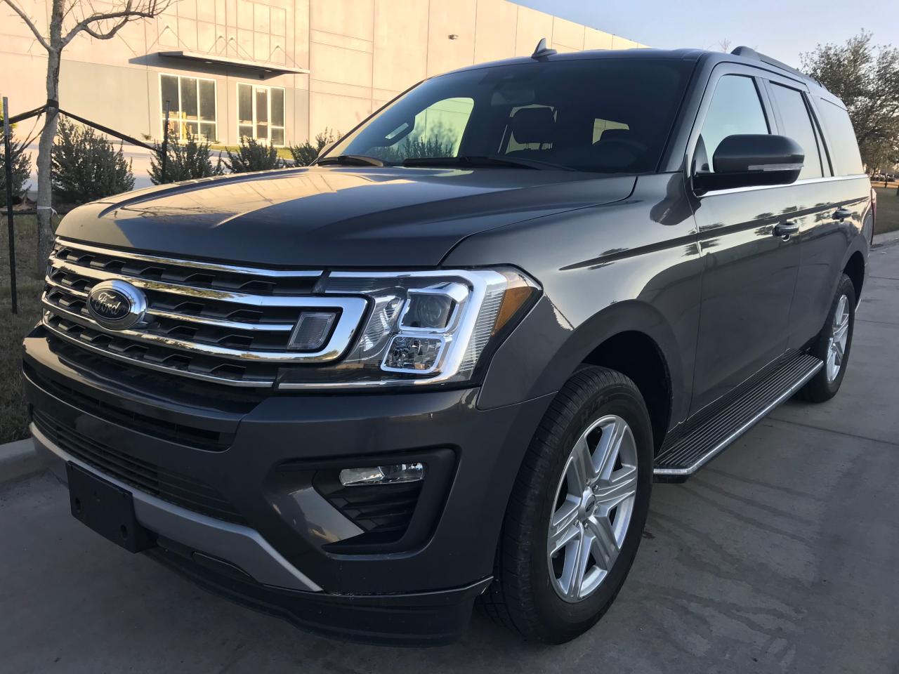Photo 2 from auction – 2019 FORD EXPEDITION with VIN 1FMJU1HT1KEA37900