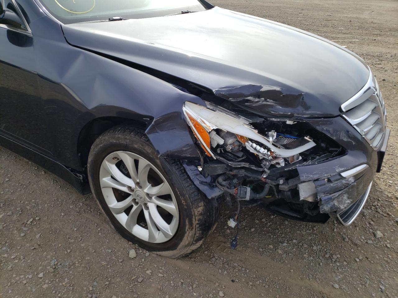 Photo 9 from auction – 2013 HYUNDAI GENESIS 3. with VIN KMHGC4DD7DU212351