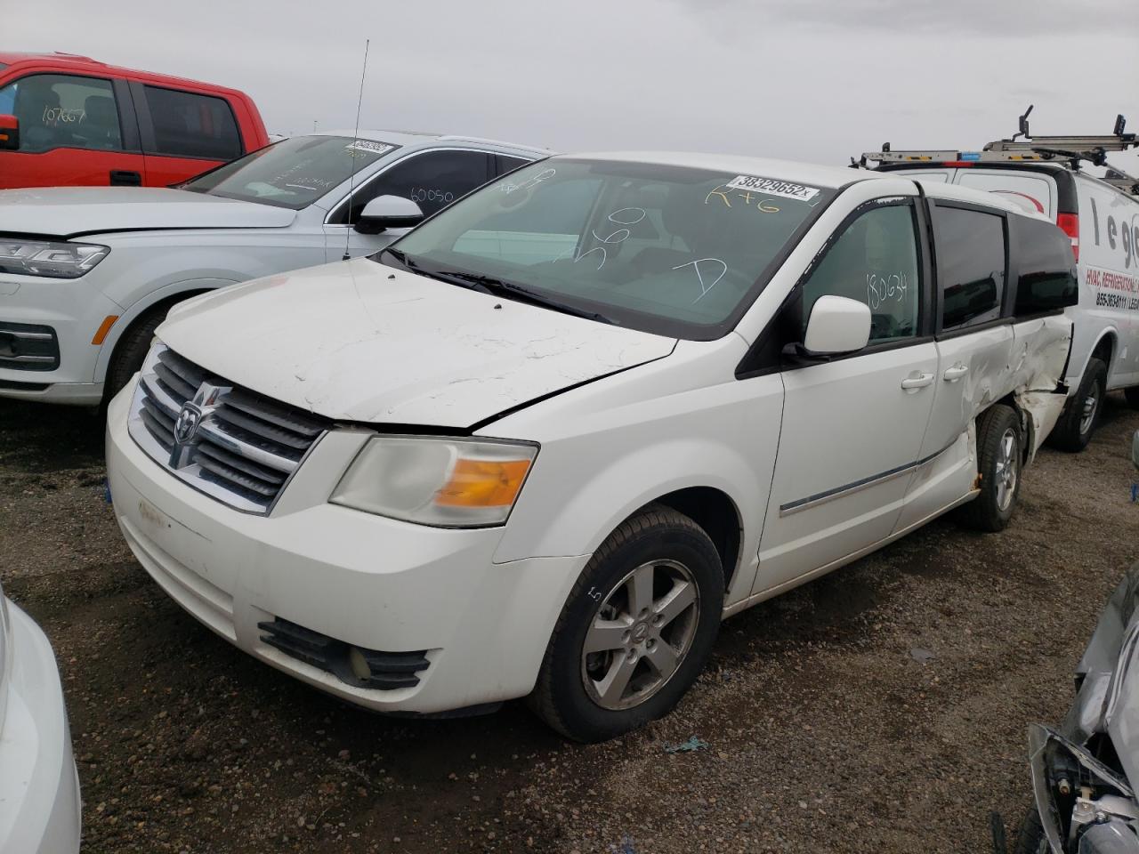 Photo 2 from auction – 2008 DODGE GRAND CARA with VIN 2D8HN54P68R831207