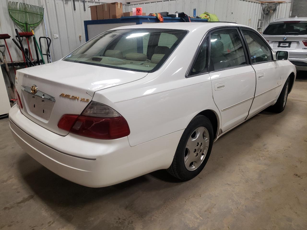 Photo 4 from auction – 2004 TOYOTA AVALON XL with VIN 4T1BF28B44U374484