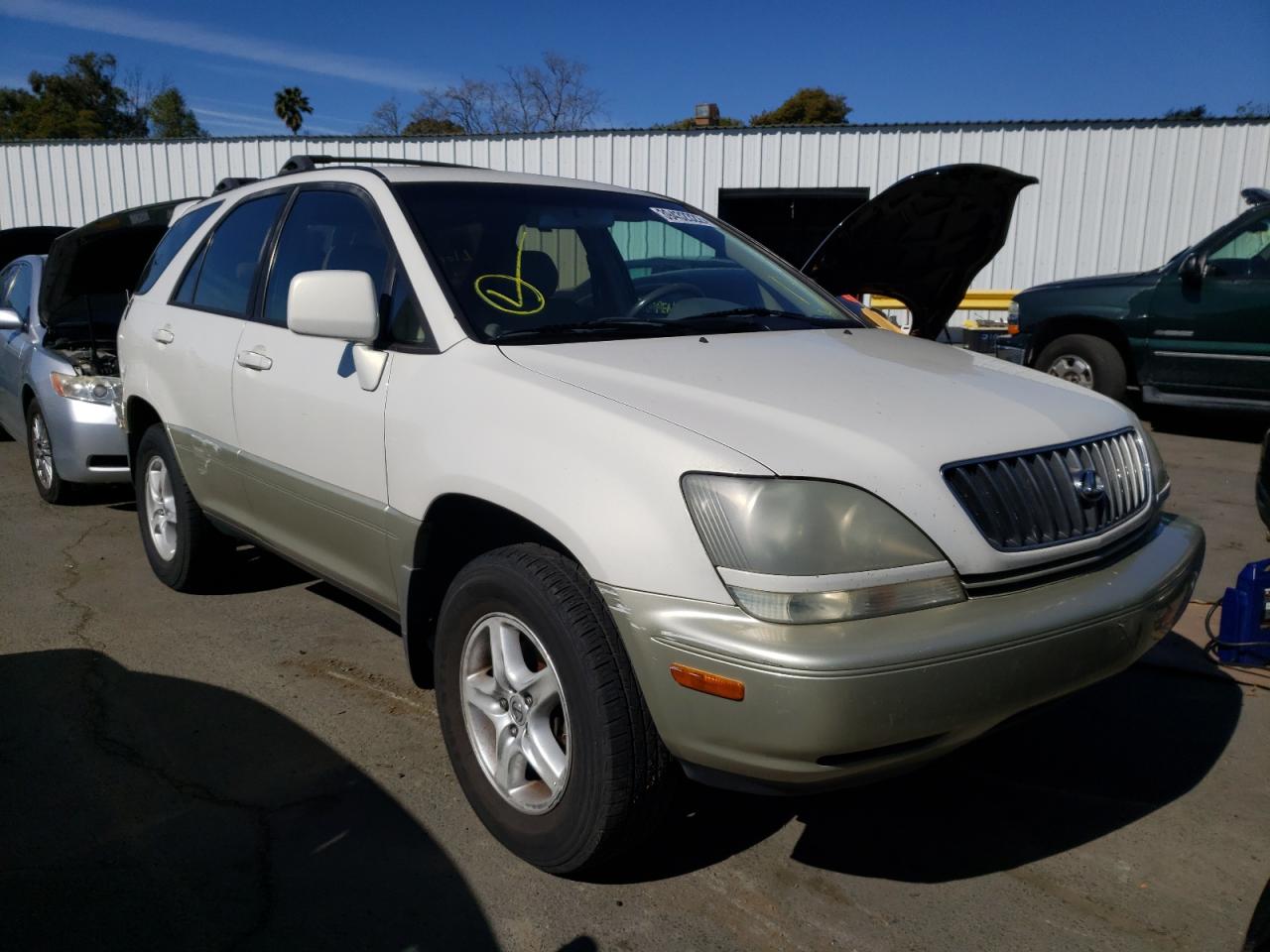 LEXUS RX 300 2000 with VIN JT6GF10UXY0064233 - Photo from auction