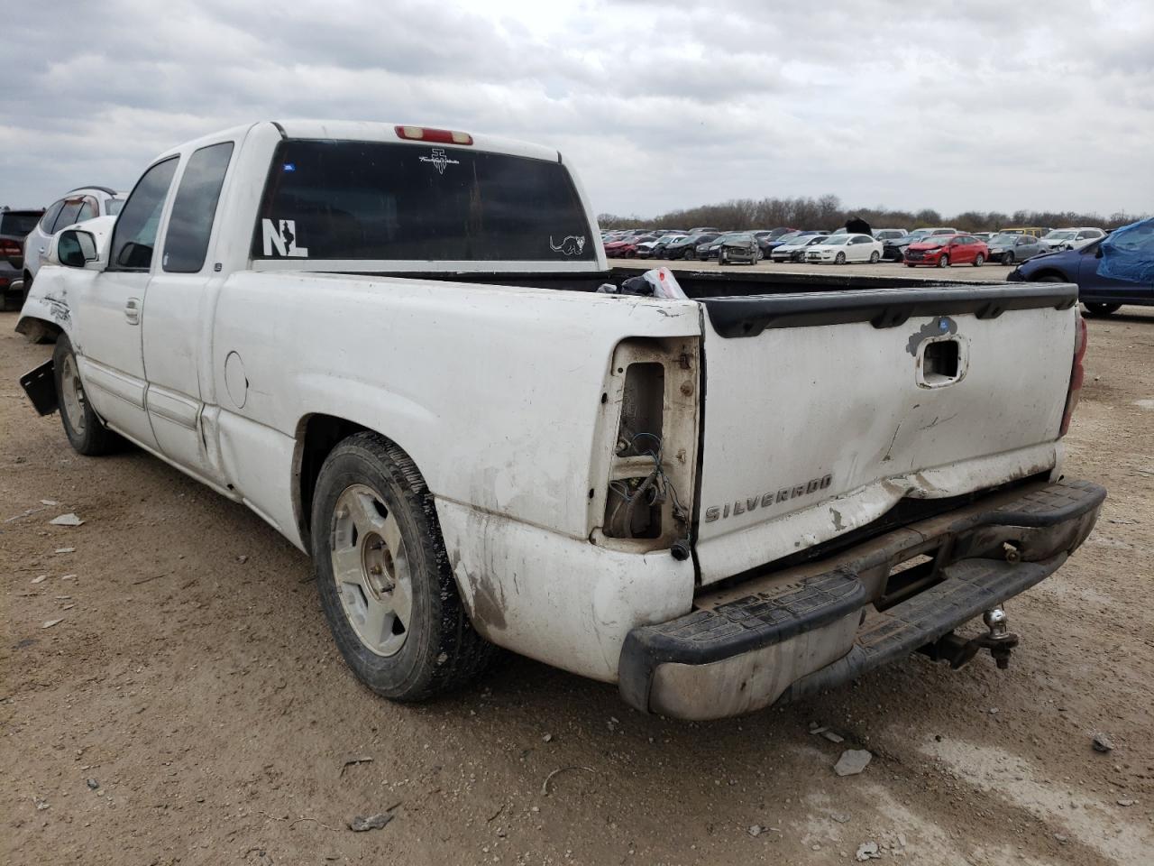 Photo 3 from auction – 2004 CHEVROLET SILVERADO with VIN 2GCEC19V641200408