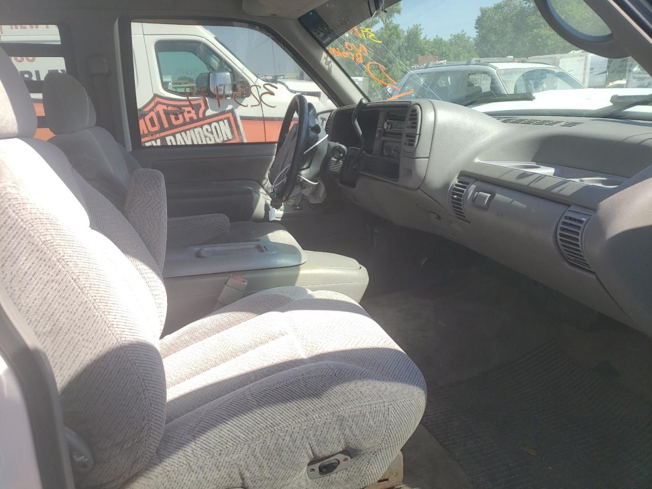 Photo 5 from auction – 1996 GMC SIERRA C15 with VIN 2GTEC19R1T1515392
