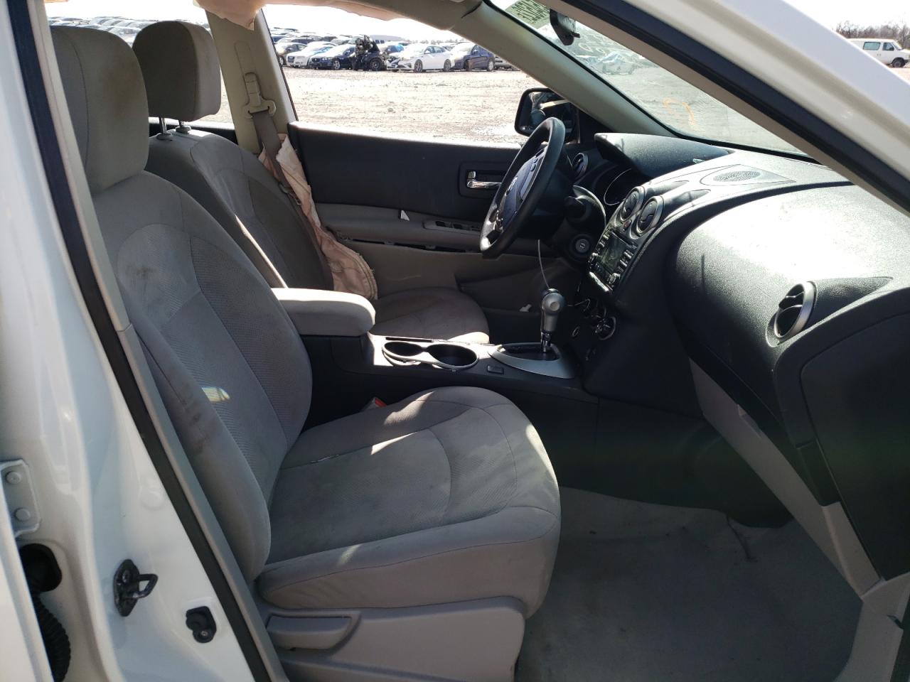 Photo 5 from auction – 2014 NISSAN ROGUE SELE with VIN JN8AS5MT9EW621777