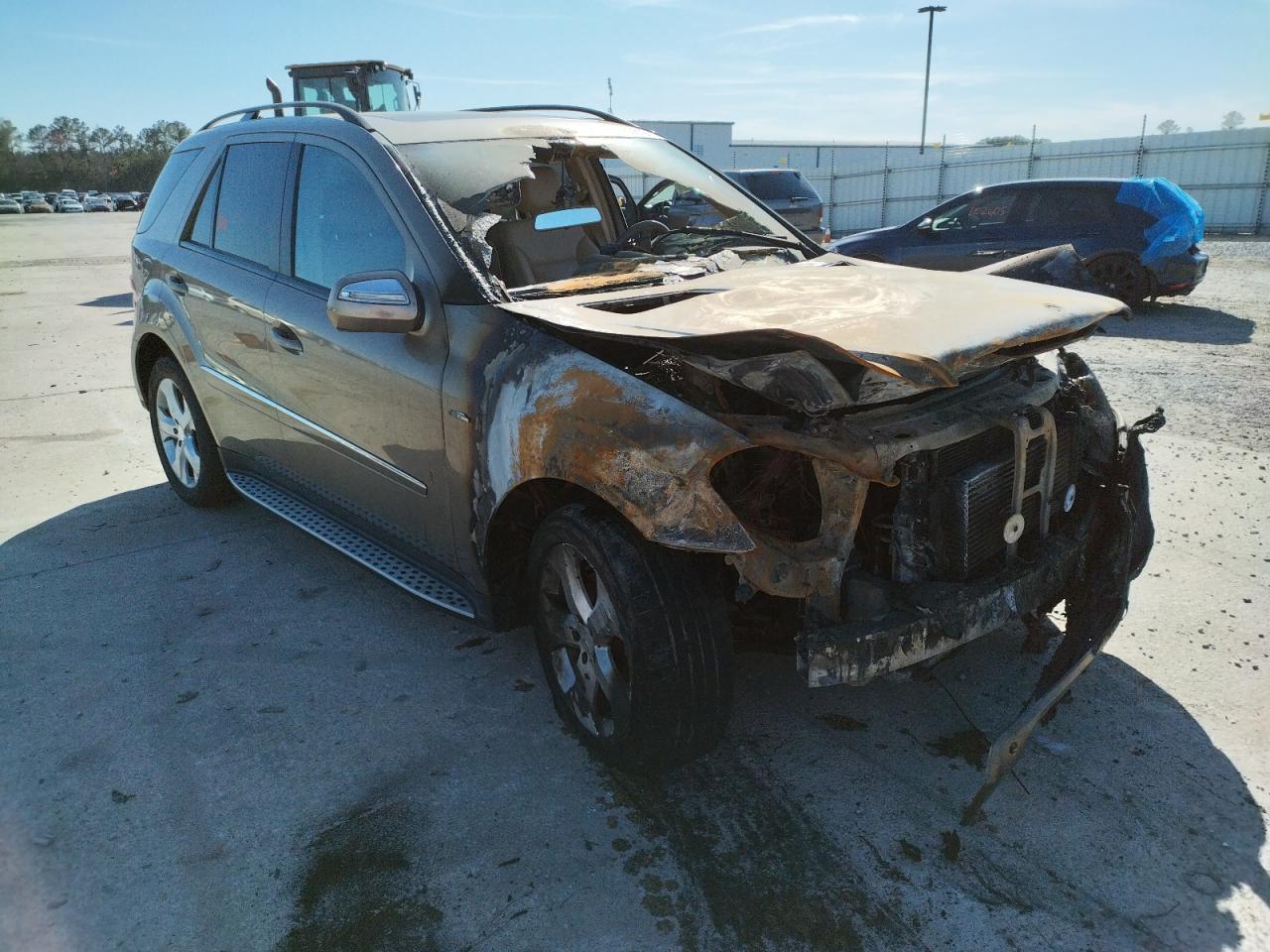 MERCEDES-BENZ ML 2009 with VIN 4JGBB25E29A498692 - Photo from auction