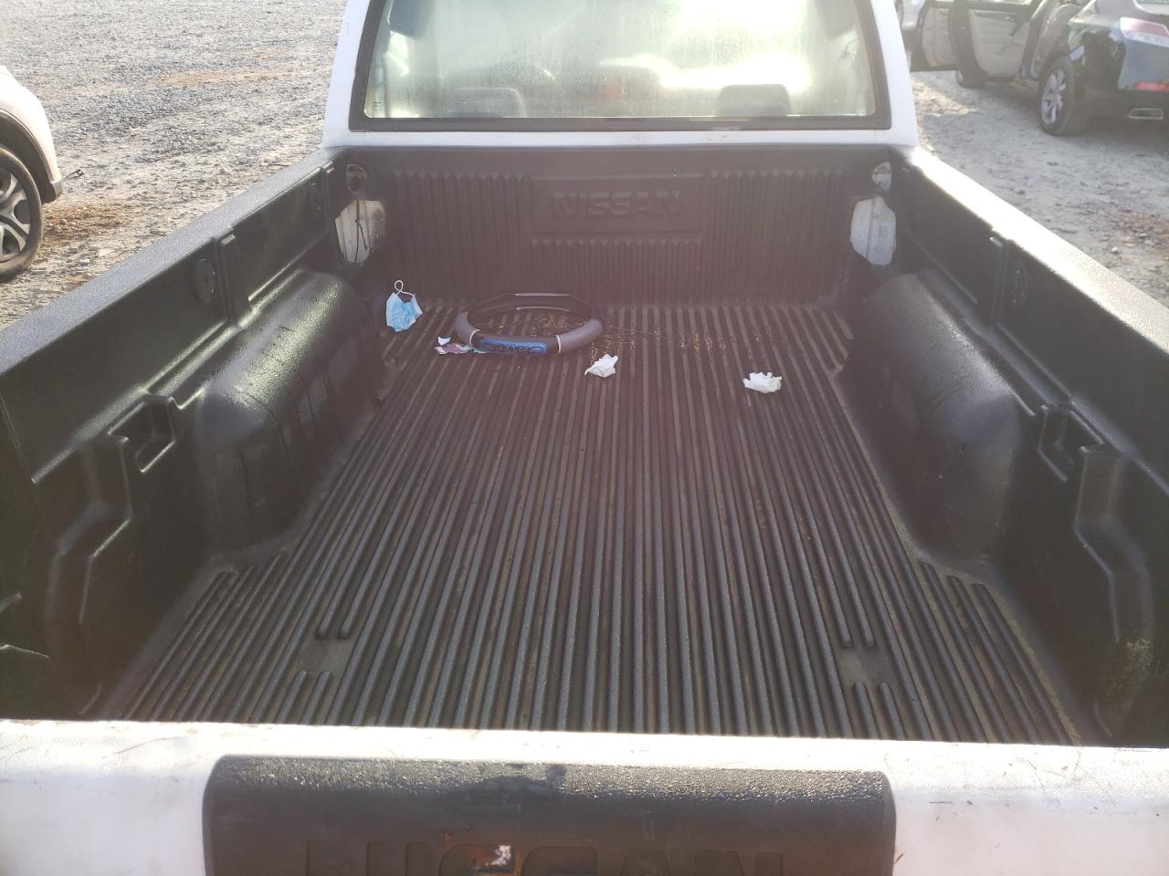 Photo 6 from auction – 2001 NISSAN FRONTIER X with VIN 1N6DD21S31C306012