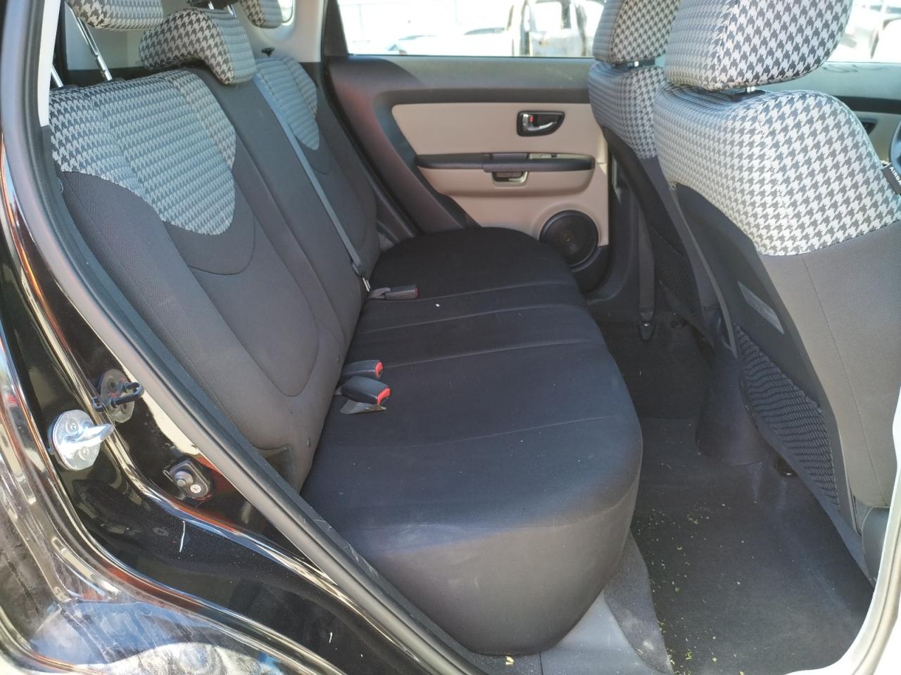 Photo 6 from auction – 2010 KIA SOUL with VIN KNDJT2A2XA7176361