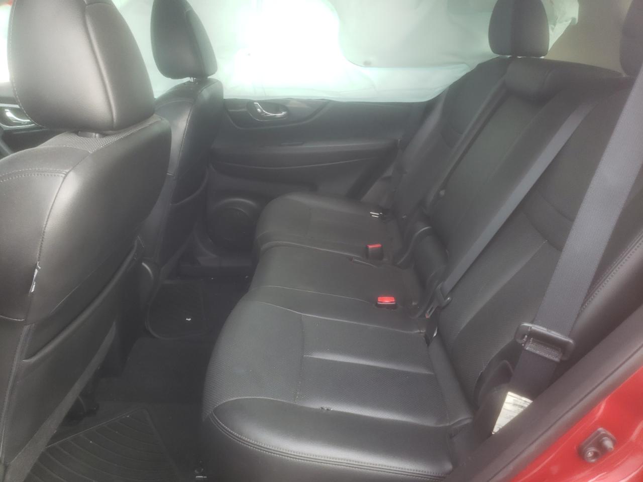 Photo 6 from auction – 2016 NISSAN ROGUE S with VIN 5N1AT2MT3GC738262