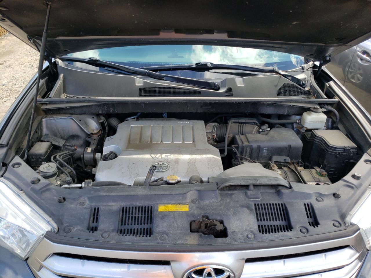 Фото 7 с аукциона – 2013 TOYOTA HIGHLANDER с VIN 5TDBK3EH4DS246510