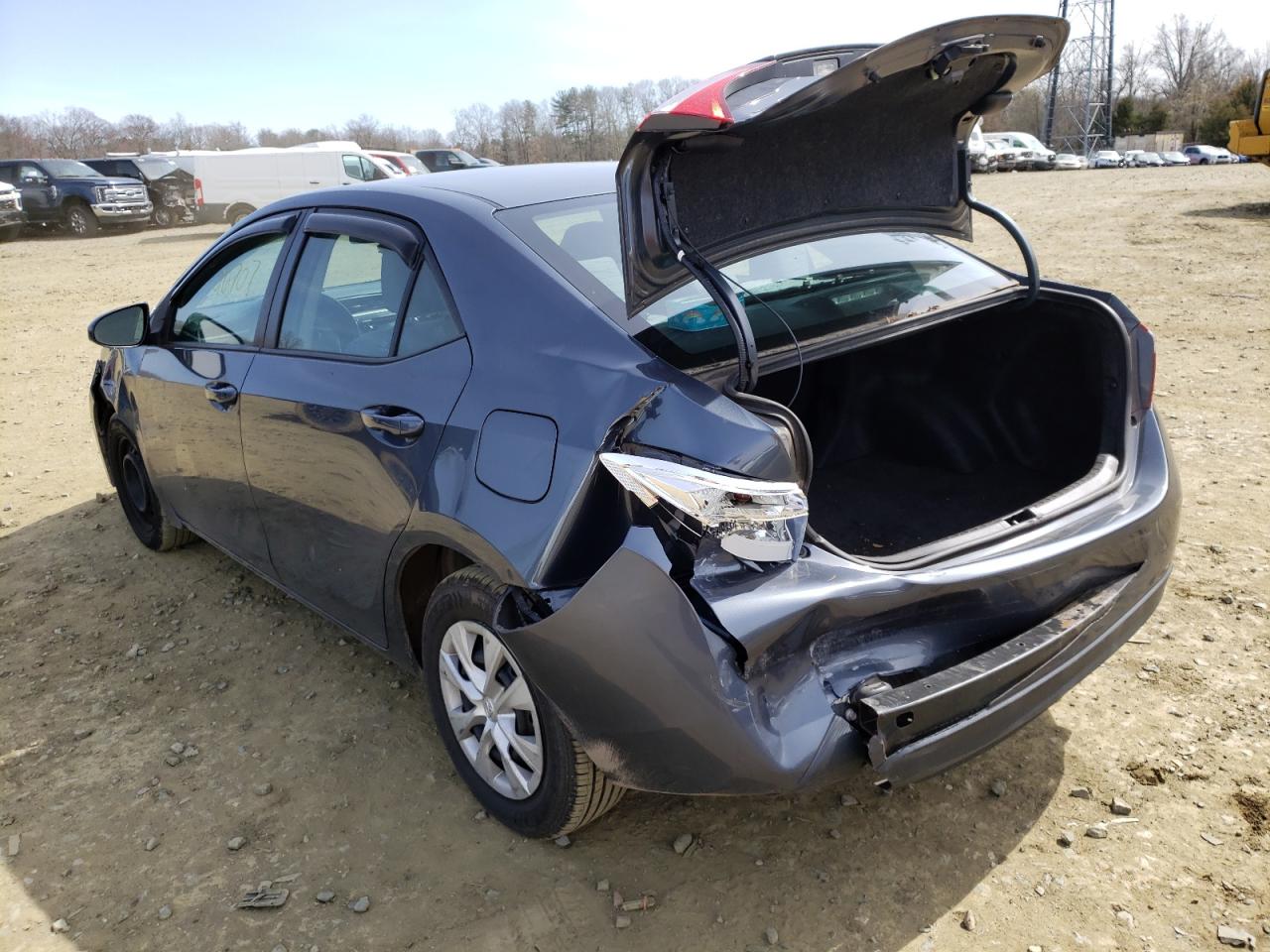 Photo 3 from auction – 2014 TOYOTA COROLLA with VIN 2T1BURHE0EC140161