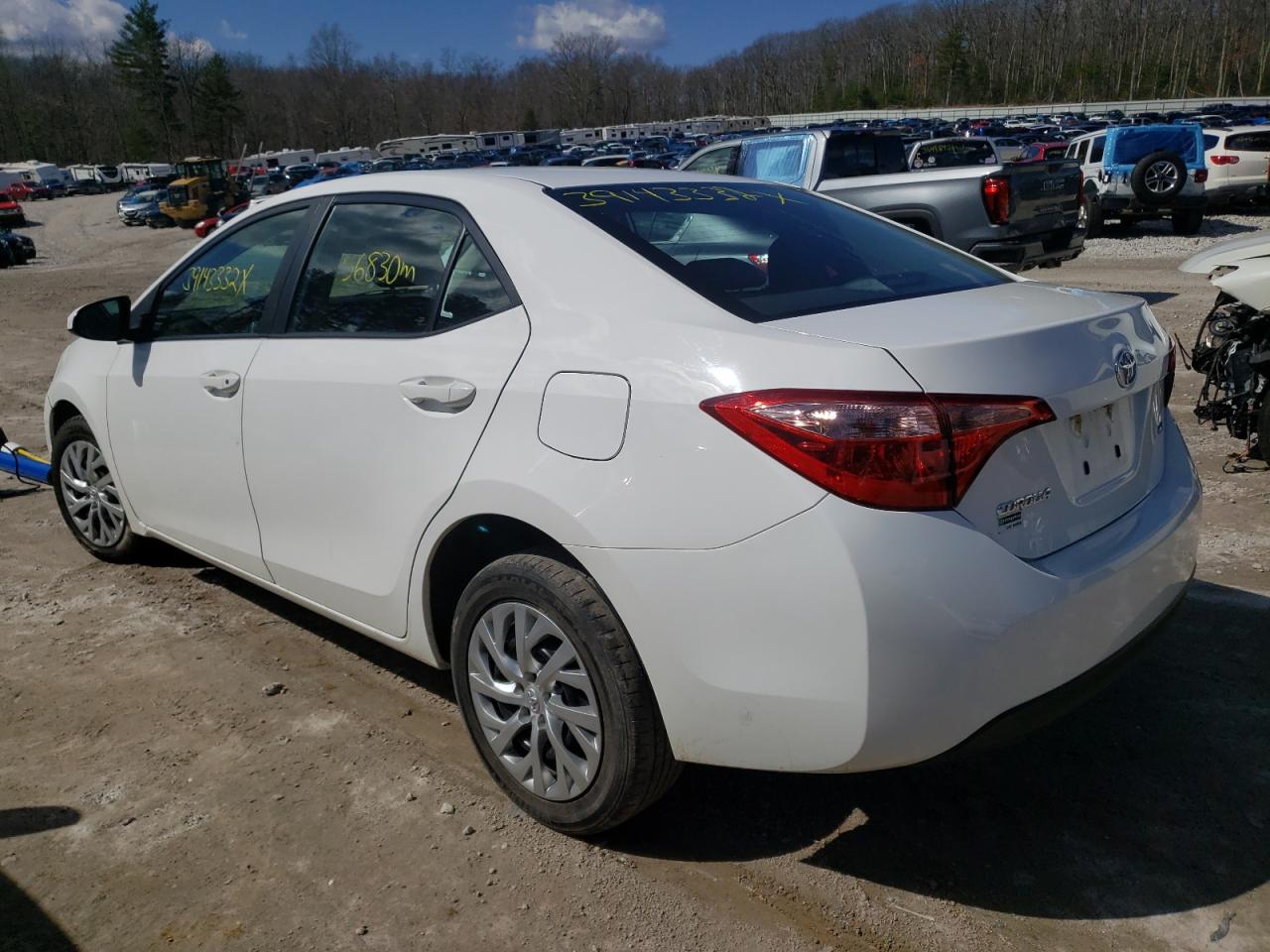Photo 3 from auction – 2019 TOYOTA COROLLA L with VIN 2T1BURHE7KC142615