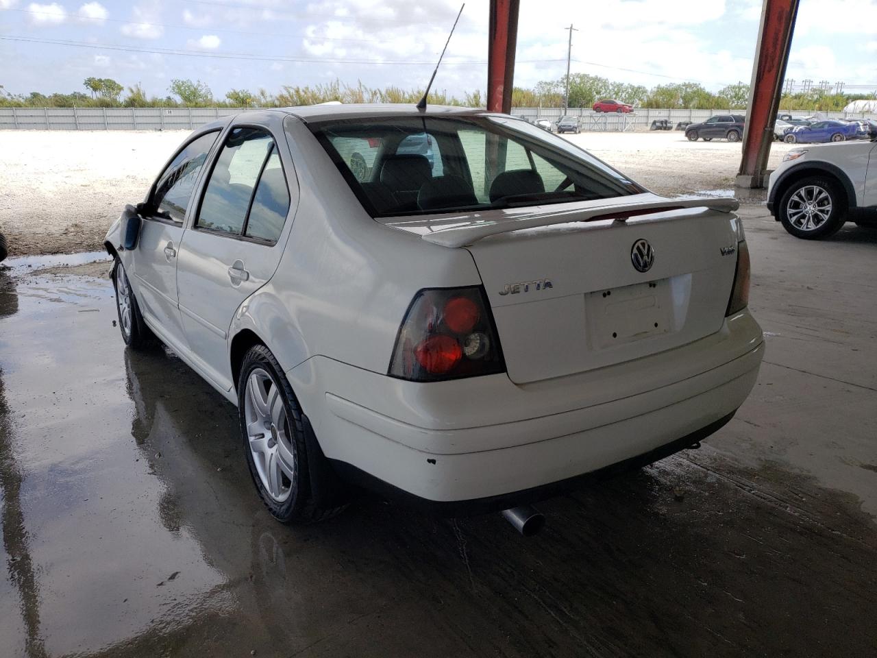Foto 3 de la subasta – 2000 VOLKSWAGEN JETTA GLX con VIN 3VWTE29M7YM107343