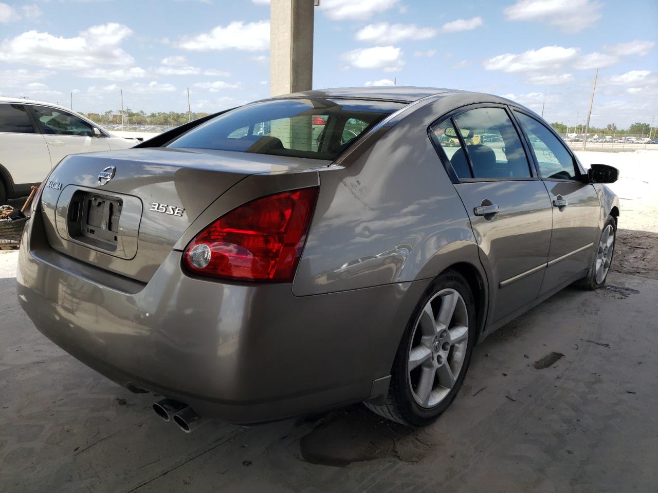 صورة رقم 4 من المزاد - 2005 NISSAN MAXIMA SE مع VIN 1N4BA41EX5C857252