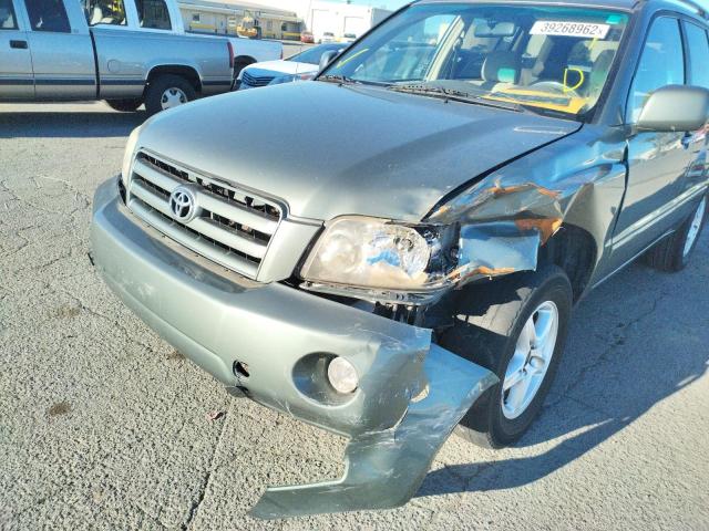 Photo 9 from auction – 2004 TOYOTA HIGHLANDER with VIN JTEGD21A940097173