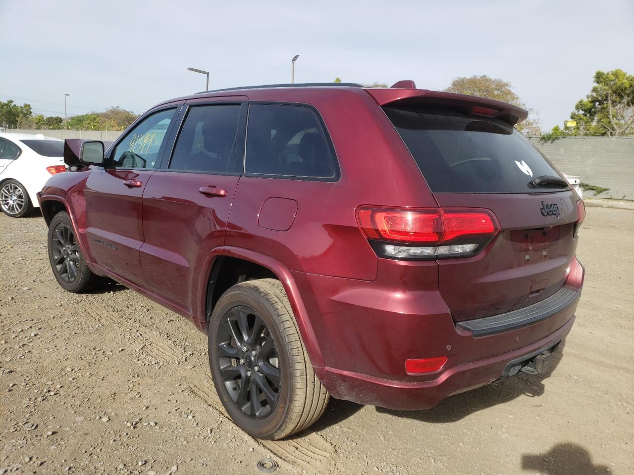 Photo 3 from auction – 2017 JEEP GRAND CHER with VIN 1C4RJEAG8HC845735