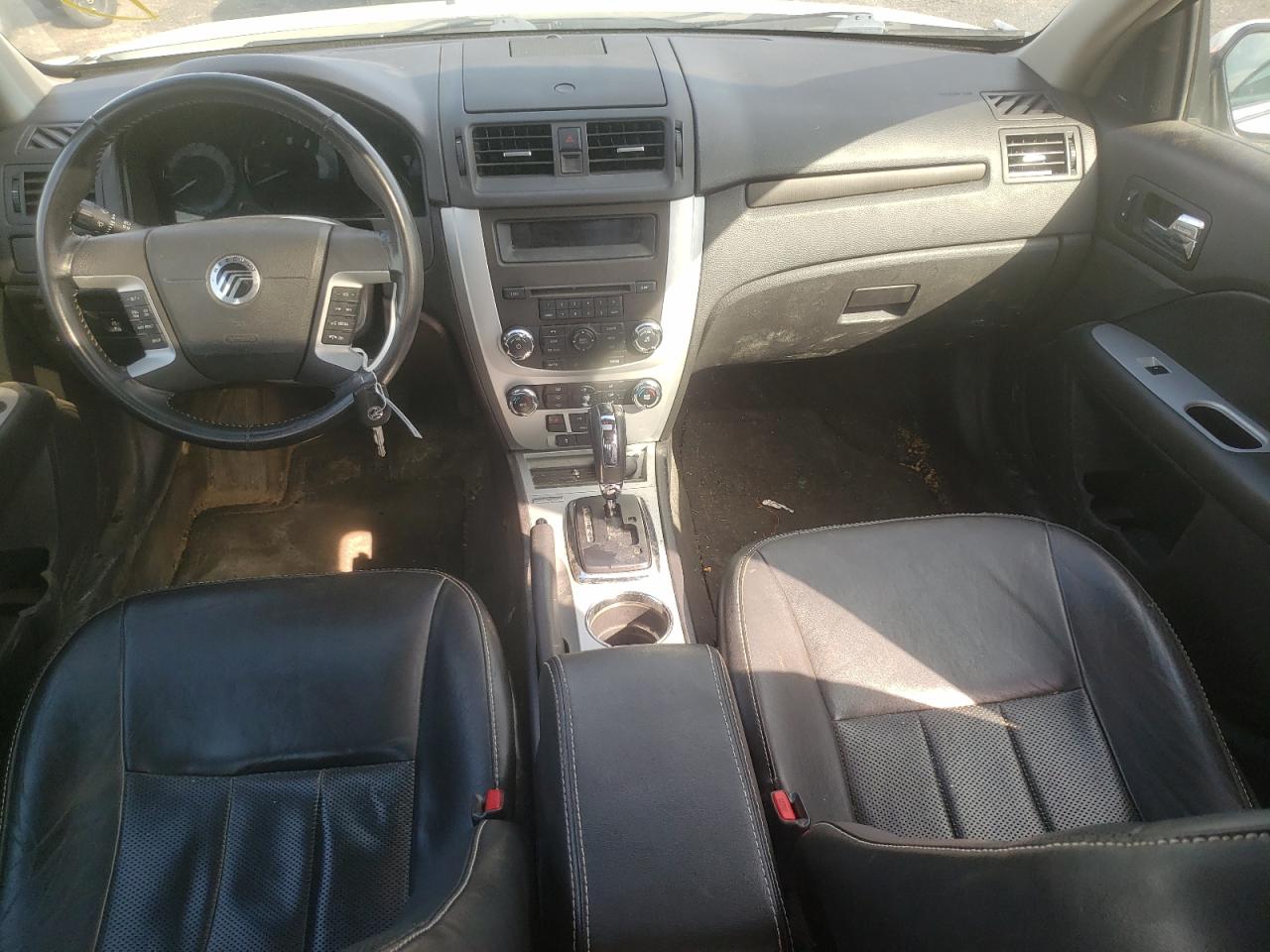 Photo 9 from auction – 2010 MERCURY MILAN PREM with VIN 3MEHM0JG1AR639331