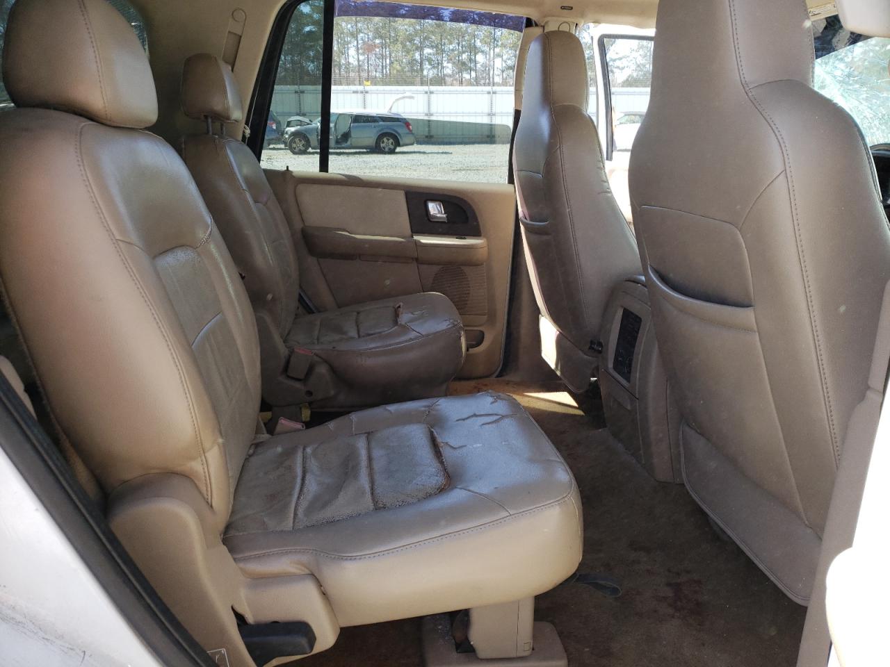 Photo 6 from auction – 2004 FORD EXPEDITION with VIN 1FMEU17W04LB91428