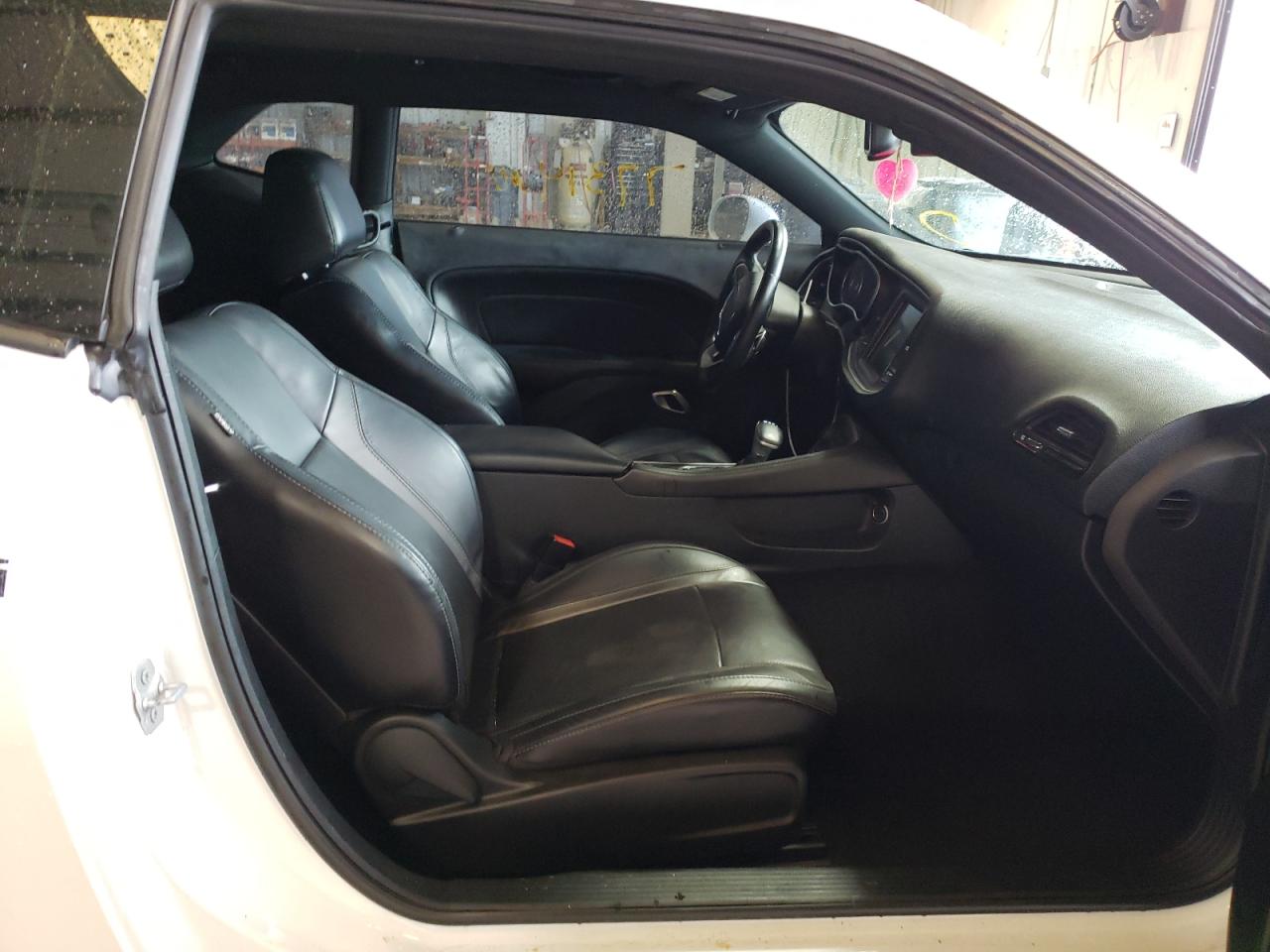 Photo 5 from auction – 2015 DODGE CHALLENGER with VIN 2C3CDZBG1FH809855