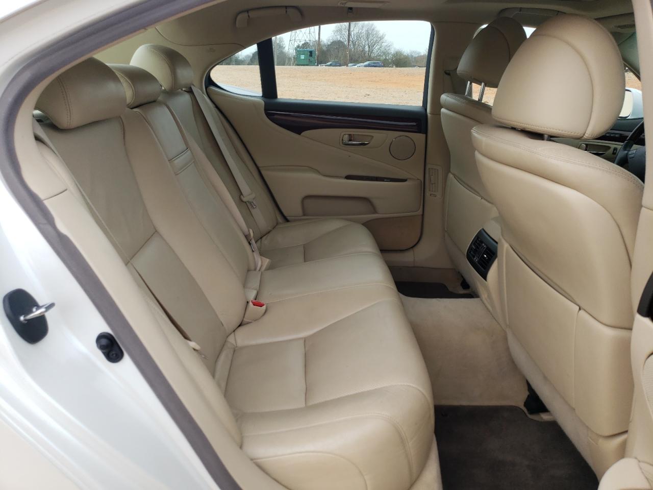 Photo 6 from auction – 2010 LEXUS LS 460 with VIN JTHBL5EF8A5098773