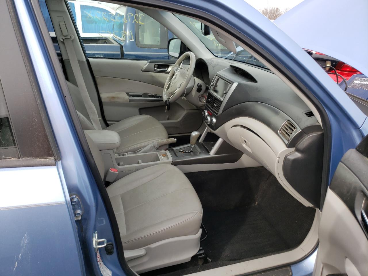 Photo 5 from auction – 2011 SUBARU FORESTER L with VIN JF2SHBFC4BH708126