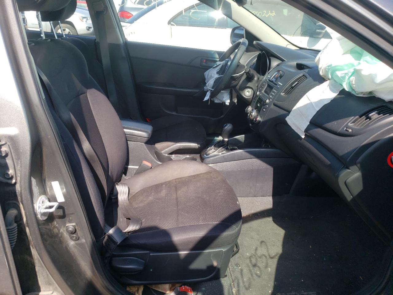 Photo 5 from auction – 2012 KIA FORTE EX with VIN KNAFU4A20C5496153