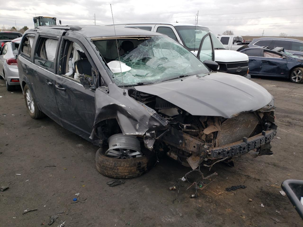 DODGE GRAND CARA 2019 with VIN 2C4RDGCG0KR798148 - Photo from auction