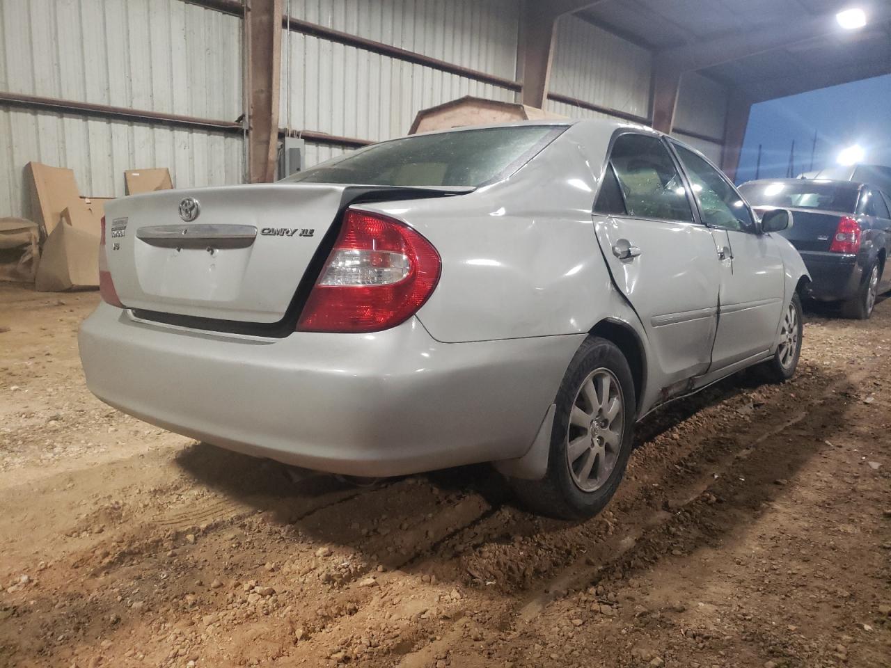 Photo 4 from auction – 2002 TOYOTA CAMRY LE with VIN 4T1BF32K92U503251