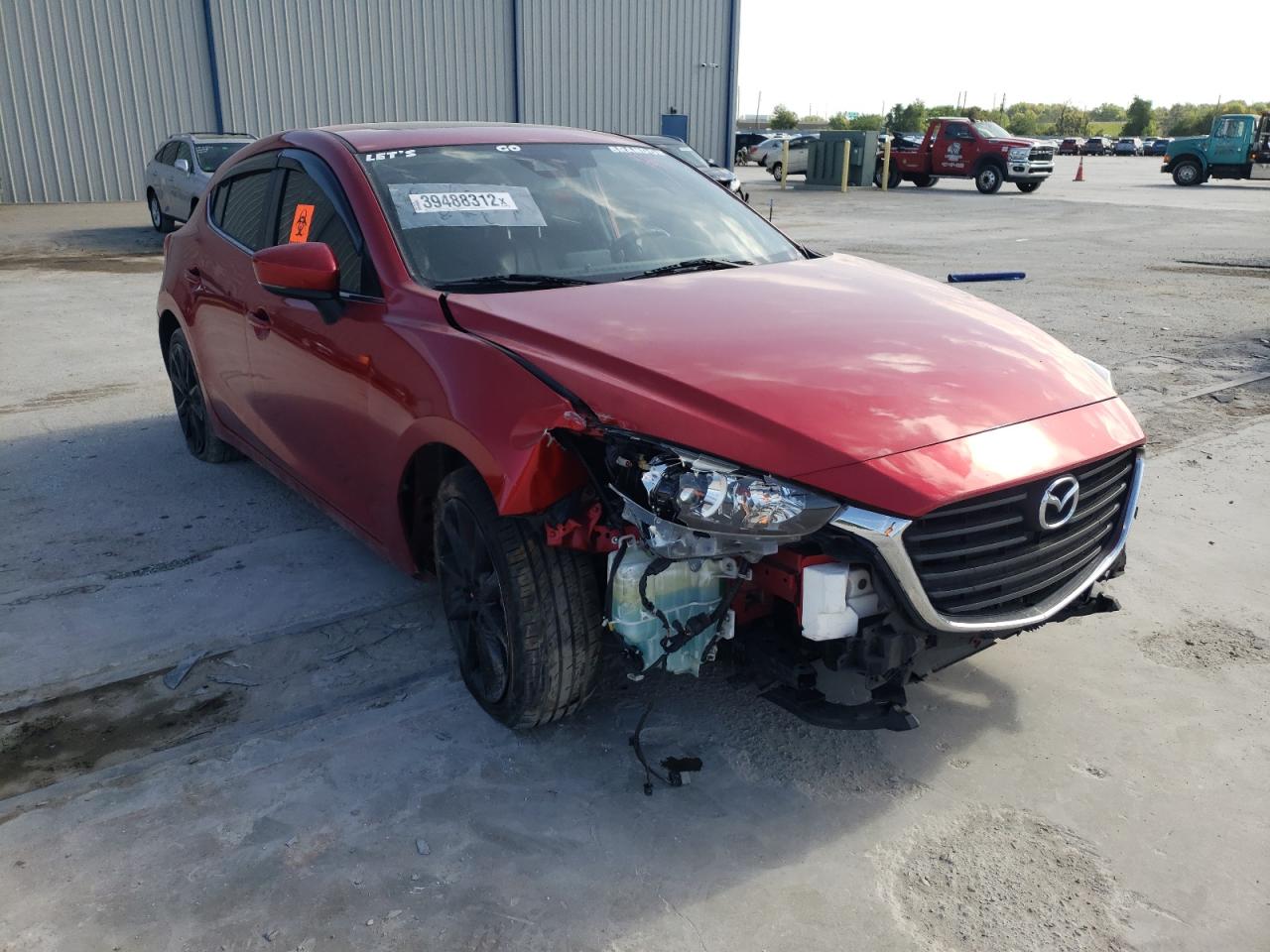 MAZDA 3 TOURING 2017 with VIN JM1BN1L30H1130565 - Photo from auction