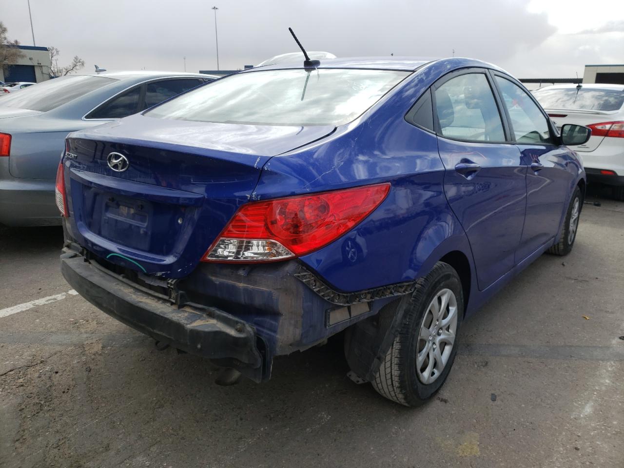 Photo 4 from auction – 2013 HYUNDAI ACCENT GLS with VIN KMHCT4AE7DU524536